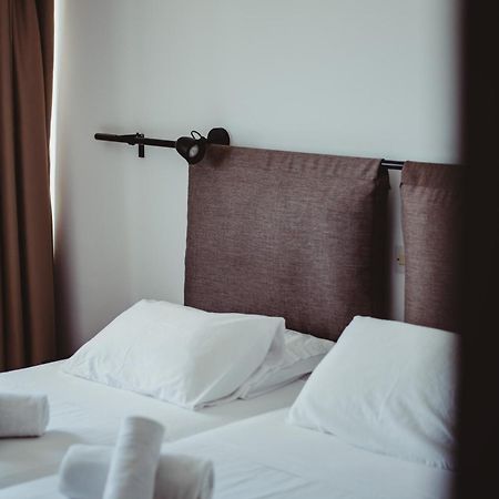 Ovis Hotel Apartments Айя-Напа Экстерьер фото