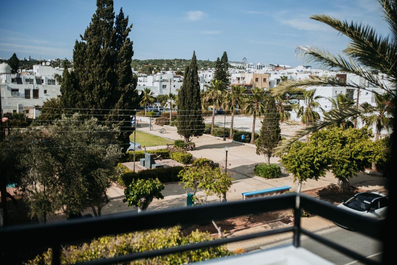 Ovis Hotel Apartments Айя-Напа Экстерьер фото